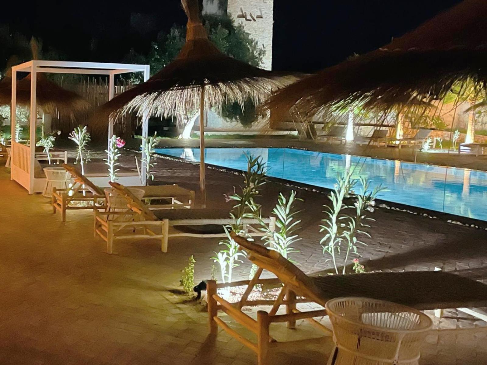 Riad Sabidi Szavíra Kültér fotó
